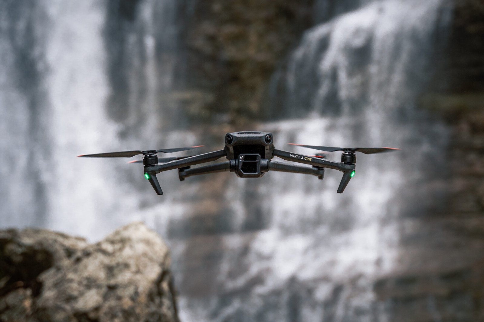 spacevisuals_agence de produduction audiovisuelle_Prise de vue aérienne_Cannes-Space visuals_Florian Jeffroy